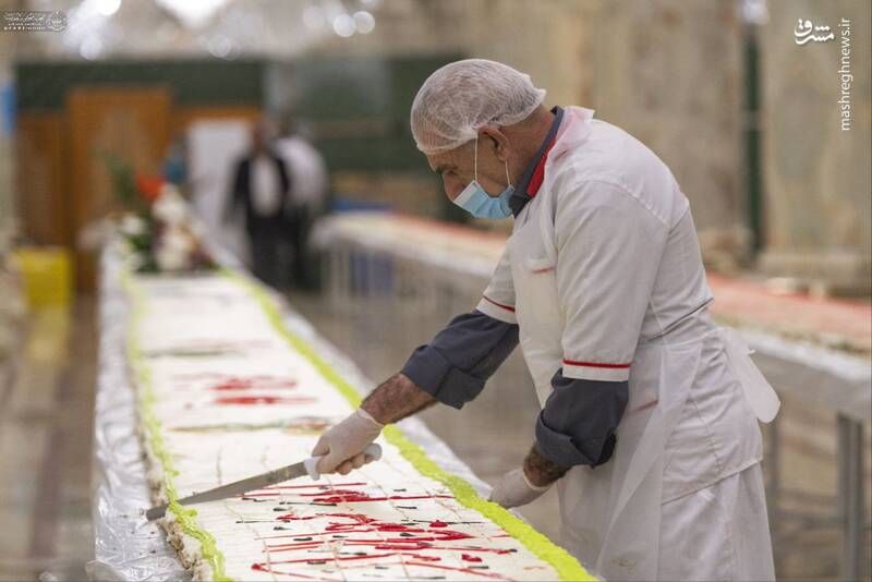 پخت و توزیع کیک ولادت مولای متقیان