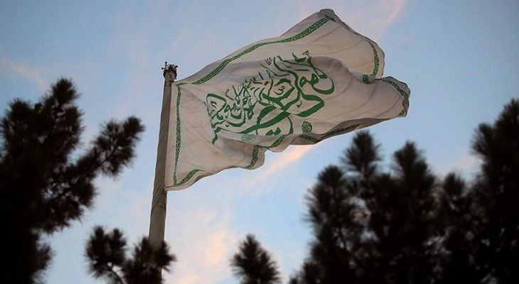 اهتزاز بزرگ‌ترین پرچم علوی در تهران