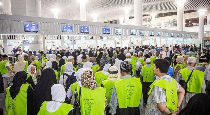 اعزام اولین گروه از زائران حج عمره ۱۴۰۴