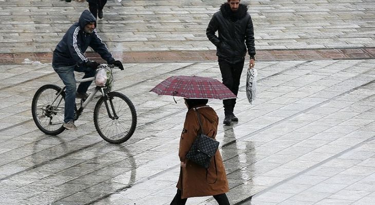 بارش زیبای  برف در همدان